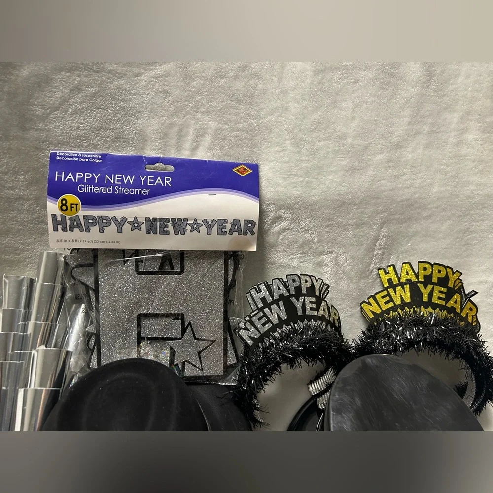 New Years Eve party kit 9 hats 31 necklaces banner mask 12 tiaras 30 horns